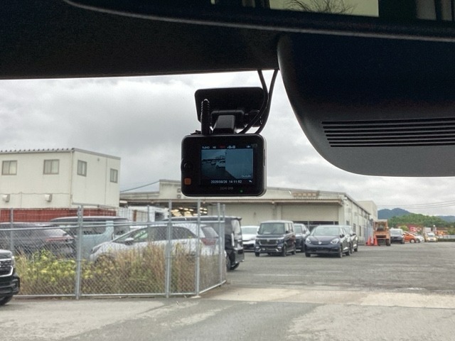 もしもの時に役立つドライブレコーダー付き！！あおり運転防止にも役立ちます！！