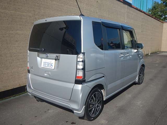 スマートキー　プッシュスタート　ナビTV　バックカメラ　左電動スライドドア　15インチアルミ