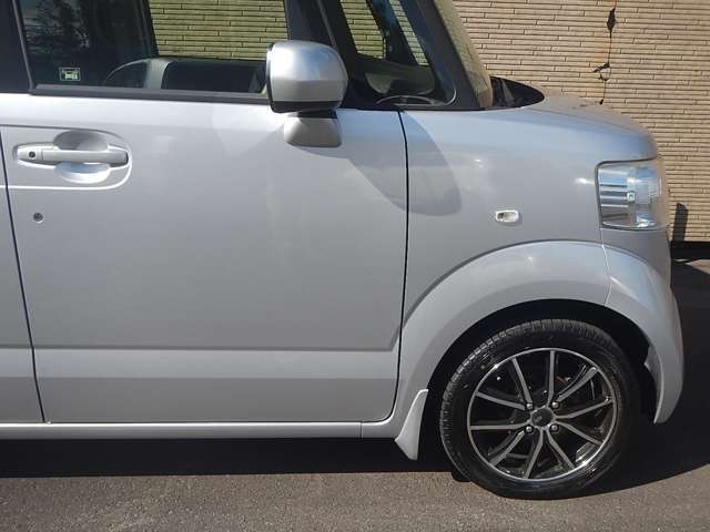 【AUTO　CLUB　HEROS】静岡県御殿場市神場473-51　　営業時間・10:00～19:00　　定休日：第2・第4水曜日、木曜日