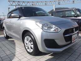 エクステリアは、立体感を強めたフロントメッキグリルを採用☆