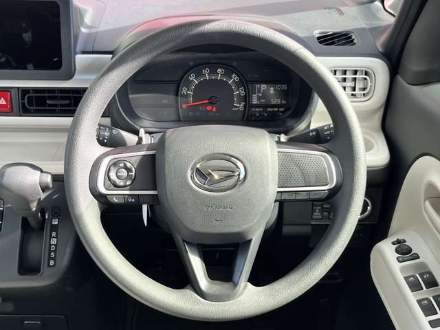 イソベモータースの車は届出済（ナンバーあり）のお車です♪納車も早いです！走行距離も数十キロ以内！1台限りの車が多いのでお早めのご検討・ご決断をオススメ致します。