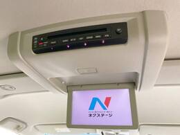 【フリップダウンモニター】大画面モニターで後席でもエンタメをお楽しみいただけます。小さなお子様にも大人気の装備です♪