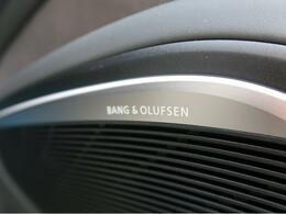 ●Bang＆Olufsenサラウンドシステム『デンマークが世界に誇る高品質サラウンドシステム。クリアでダイナミック。そして臨場感溢れる上質なサラウンドサウンドをドライブ中にご体感いただけます。』