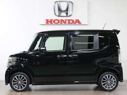 ボディカラーはクリスタルブラックパールです。