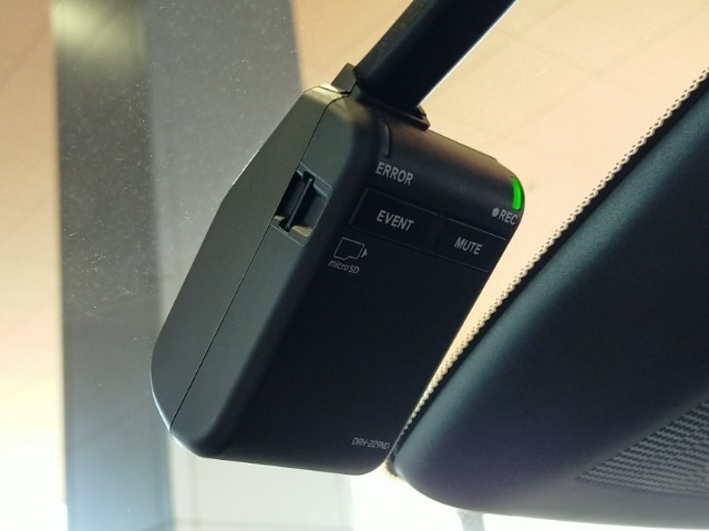 ■ドライブレコーダー搭載■万が一の事故やトラブル時も、映像としてしっかり記録されるので安心。証拠として残せるため、安全対策としても心強い装備です。