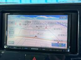 【社外メモリーナビ】　7型の使いやすいサイズのナビになります。