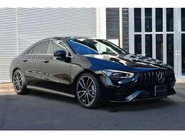 メルセデス独自の厳しいチェックを通過したクルマのみ「サーティファイドカー（認定中古車）」と呼ばれます。