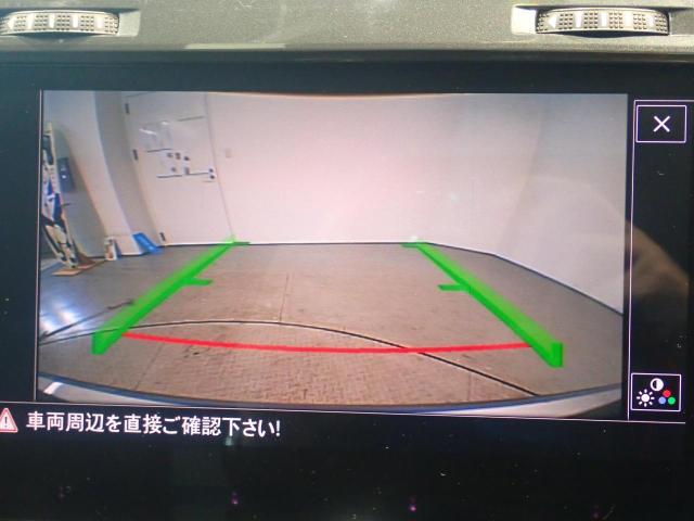 バックモニター搭載で車庫入れ安心！バック中の死角部分がモニターに映し出されるので安全性アップ！！