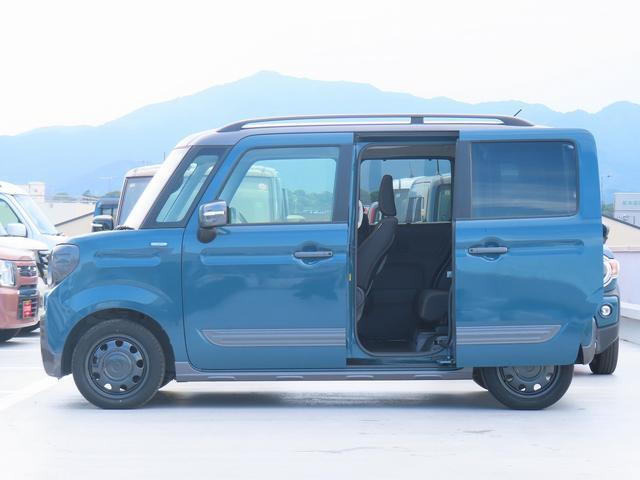 乗り降りも積み下ろしもスライドドアは便利です☆