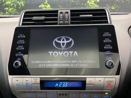 【メーカー純正ナビ】インテリアに溶け込むスタイリッシュな「専用設計」メーカーナビを装備♪視認性や操作性など基本性能にも優れ、より上質なカーライフをお楽しみいただけます。