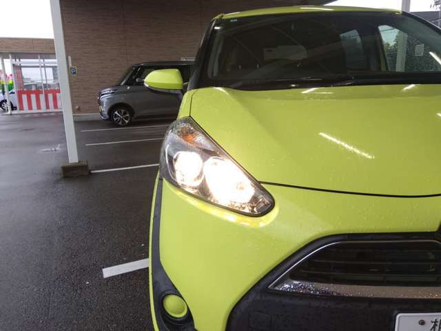 R9/6車検有　走行2万6千　純正SDナビ　フルセグTV　フリップダウンモニター　バックカメラ　ETC　前後ドライブレコーダー　パワースライドドア　3列シート　スマートキー2コ