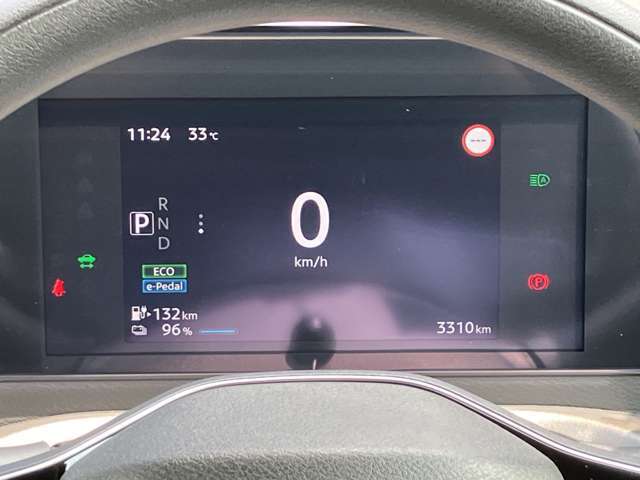 優れた視認性とデザイン性を兼ね備えたメーターです！瞬間電費・平均電費表示とともにエコドライブを意識した丁寧な走りをサポートします♪