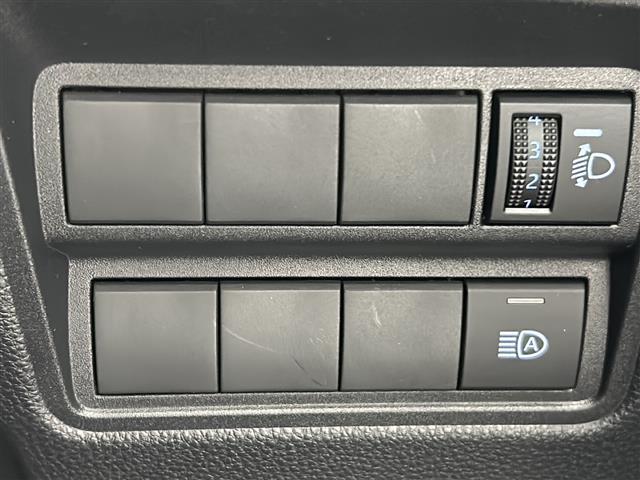 【運転席操作部】快適なドライブを楽しむための機能が装備されています！運転席から触れるので、使いやすいです！除菌プランいれていただくと、さらに清潔で安心していただけます！