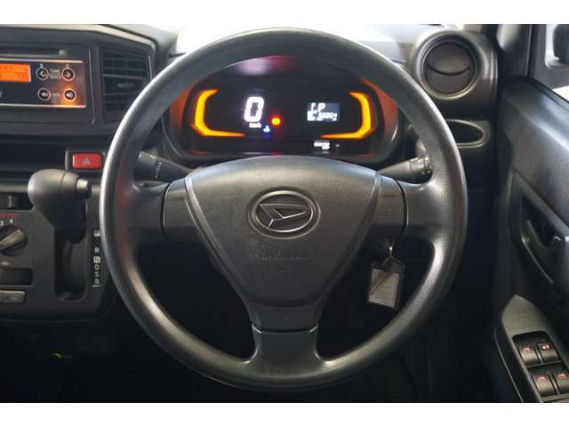 安さの秘訣を大公開！！！当社には仕入れのプロがいるので車を安く仕入れることができます！！