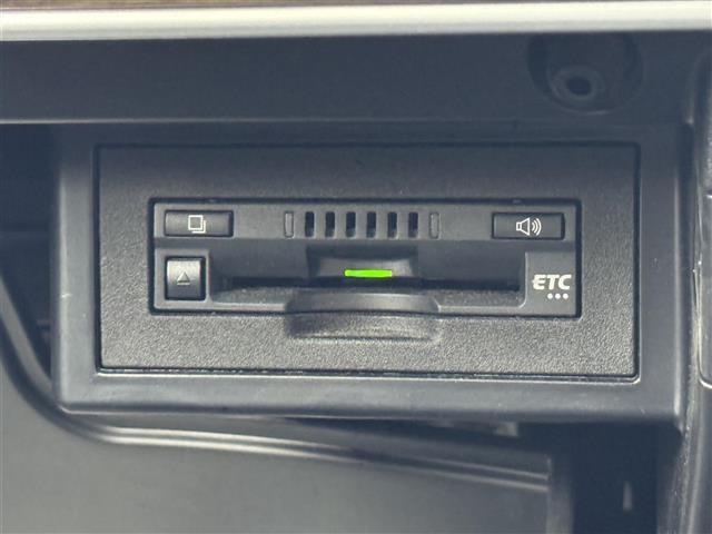 ◆【ETC】有料道路を利用する際に料金所で停止することなく通過できる、ETC車載器（ノンストップ自動料金収受システム機器）が装備されています。セットアップを行うことで利用可能になります。