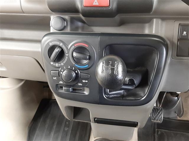 ■　装備1　■　5速マニュアル ドアミラーヒーター