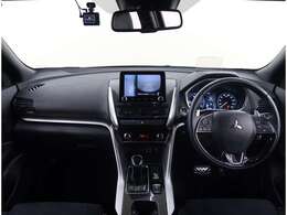 操作性の良いインパネ周りです