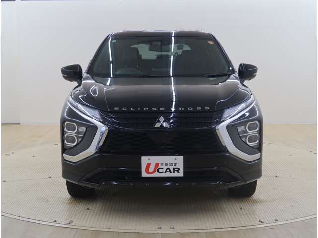 LEDヘッドライト＆フォグランプ　悪天候や夜道のドライブをサポートします。