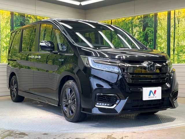 大好評のボディコーティング「弾スプラッシュコート」もご納車までに施工可能。通常のガラスコートと異なる、耐久年数6年の無機質ガラスコーティングが、ボディをキレイな状態に保ってくれます。