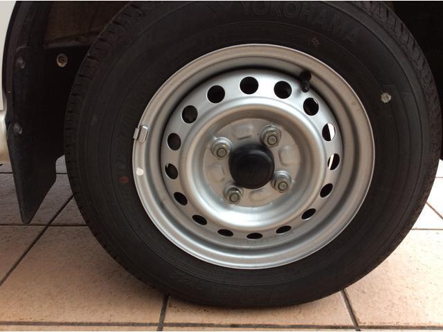 もちろん保証付販売車ですので購入後のアフターもバッチリです！納車前にはプロのメカニックが各部の点検を行います。