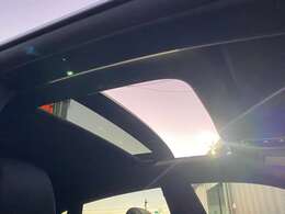 当店では、高年式・低走行車をメインとし販売を行なっております。万が一、ご希望の車両がない場合でも、お客様のご希望車両は、当店のバックオーダーシステムをご利用頂く事も可能です。