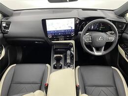 ◆【インパネ全体】全方位で視界が広く、高い目線で運転もしやすいです！