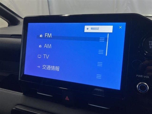 ブルートゥースに接続することにより、スマホに入ったお気に入りの音楽を車内で楽しむことができます♪あると本当に便利な機能になっています！