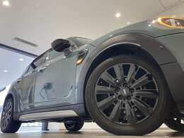 正規認定中古車 全国正規ディーラー保証付/2年・走行距離無制限 1オーナー　弊社下取　ヘッドアップディスプレイ/前後障害物センサー　パーキングアシスト　衝突被害軽減ブレーキ　LEDヘッドライト