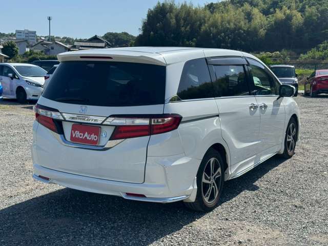 ★画像や動画を見ただけでお車の検討を進める事に抵抗がある方でも気軽に利用できるオンライン商談ならお車の検討はもちろん営業担当や店舗の様子も生中継でご覧いただけますので安心してお車をご検討頂けます。