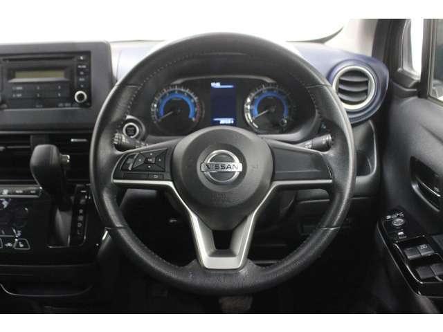 ご来店の前にあらかじめご連絡を頂けると、屋内の展示スペースに移動させることが可能です。