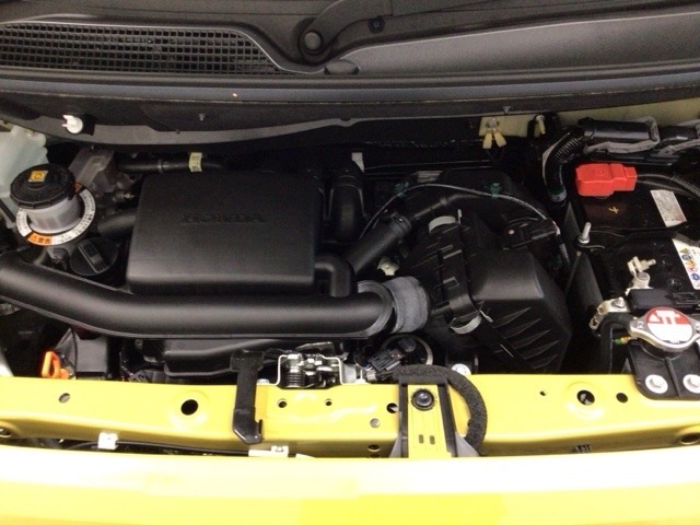 【ピカピカクリーニング】ボディ廻りはもちろん室内・シート・エンジンルーム・トランクルームなど隅々まで専門スタッフが徹底的にクリーニングし磨き上げました☆綺麗なお車で快適なドライブをお楽しみ下さい