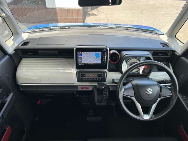 気になる車はすぐにお問い合わせください！右のカーセンサー専用無料ダイヤルから、専門スタッフがお車のご質問にお答えいたします！