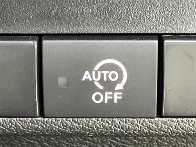 WECARSの展示場では実際に見て、触ってお車をお選びいただけます！知識の豊富な営業スタッフが様々なカーライフをご提案いたします！