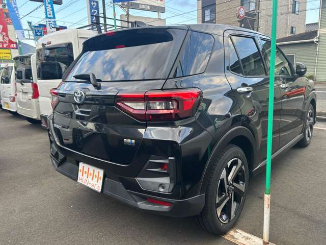 別途、新品だけでなく、お持ち込みのナビやETCの脱着、カーフィルムやボディコーティング等のご依頼も承っておりますので、ご希望が御座いましたらお声掛け下さい。