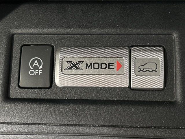 【Xモード】雪道や荒れた山道などでタイヤが空転してしまう場合などで、エンジン・トランスミッション・AWD・VDCを統合制御する事でスムーズな脱出が可能となるモードです☆悪路でも安心して走れます☆