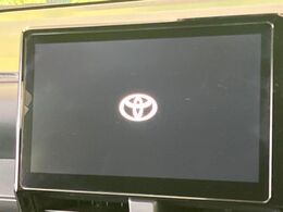 【10.5インチ　ディスプレイオーディオ】大画面のディスプレイはAppleCarPlayやAndroidAutoが利用可能。大きな画面でスマホナビアプリ等が利用いただけます♪