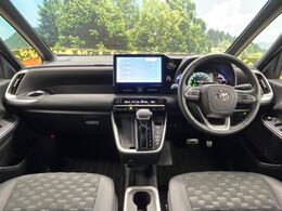 グループ総在庫数約30，000台！！全国の系列店からメーカー・車種問わずご紹介出来るので、あなたにピッタリのお車が見つかるはずです♪まずはお問い合わせ下さい☆