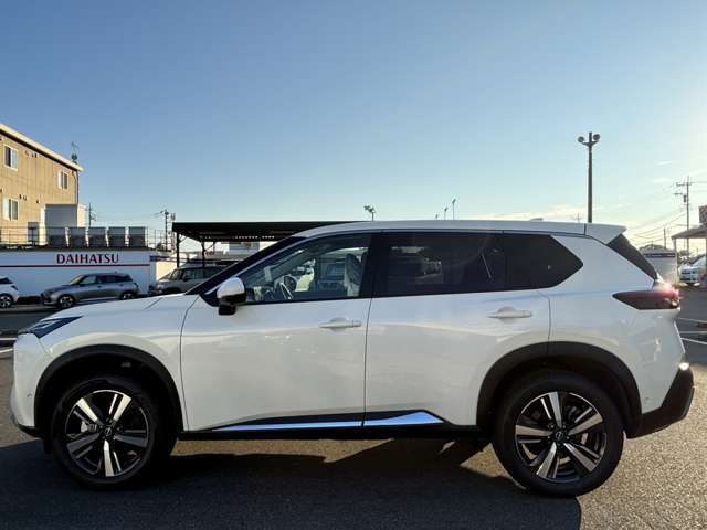 【取扱メーカー案内】■トヨタ・日産・ホンダ・マツダ・スバル・三菱・ダイハツ・スズキ■国産全メーカーの普通車・軽自動車を取扱い可能■掲載車両以外の新車にも対応しております。