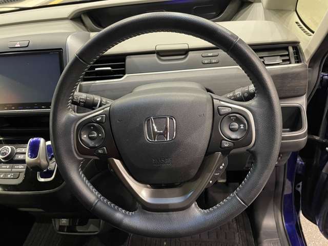 当店の車は全台保証付きで購入後も安心です。保証期間中は全国のホンダディーラーで保証修理を受け付けております。