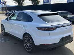 当店、『予約制』 となっております。恐れ入りますが事前のご連絡をお願い致します。