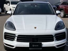 私たちは、お客様のこだわりに合った“世界にひとつ”だけの特別な車をご提案します。ジースクエア=車のあるライフスタイルを演出するセレクトショップです。