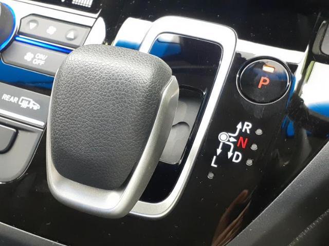 国産車から輸入車まで多様なお客様のニーズのお応えできるように、全国規模で豊富な在庫展開！車のことならWECARSへ！