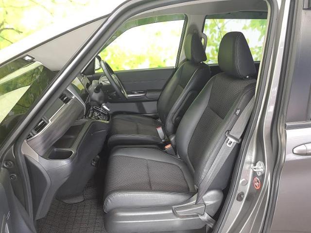 WECARSでは各商談席に大型モニターをご用意しております！見やすい大画面でゆったりと全国の在庫をご覧いただけます！是非ご来店お待ちしております！