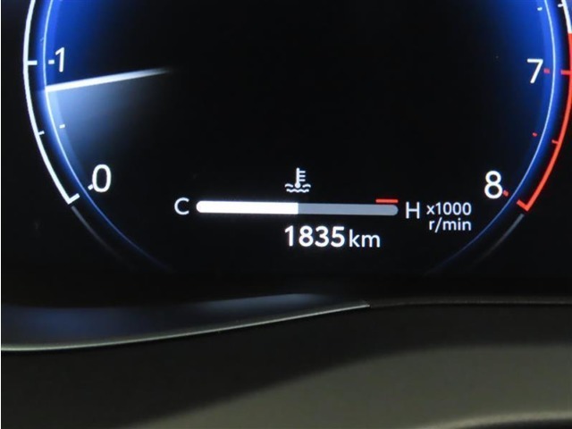 走行距離が少ないハリアーが入荷しました。