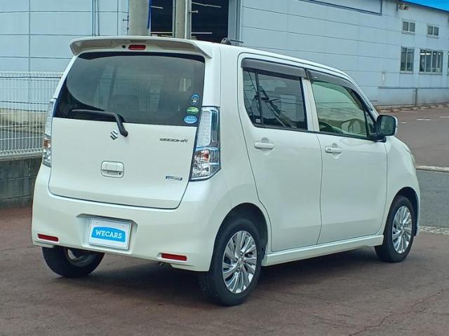全国に店舗を展開しているのでどこでもお取り寄せが可能です！この車が気になるけど遠方だから・・・と諦める必要はありません！※別途陸送費が必要です。