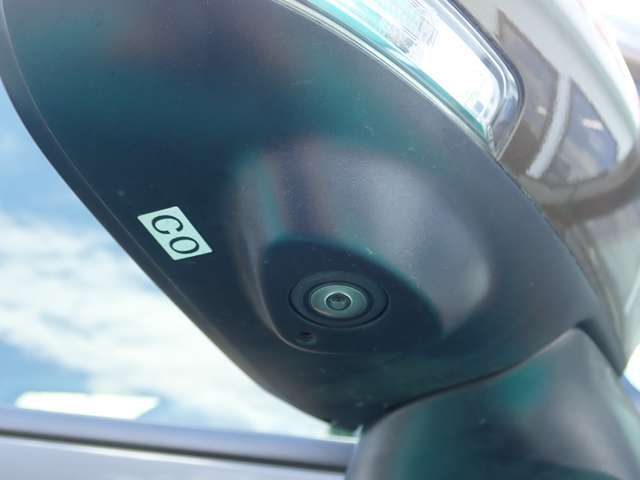 JAFなどお車に関するサービスについてもご相談ください。