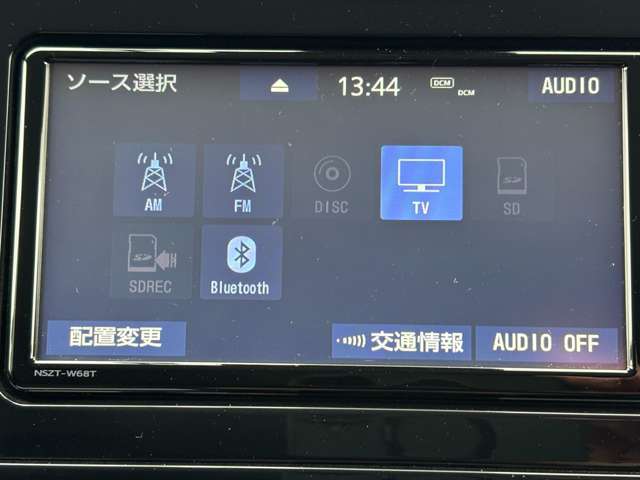 純正ナビ・フルセグTV・CD・DVD-V・ブルートゥースオーディオ！
