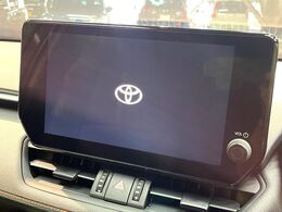 【10.5インチ　ディスプレイオーディオ】大画面のディスプレイはAppleCarPlayやAndroidAutoが利用可能。大きな画面でスマホナビアプリ等が利用いただけます♪