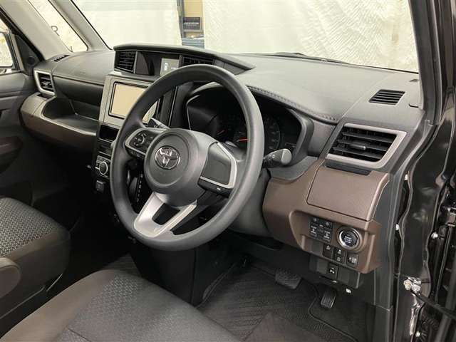 運転席回り