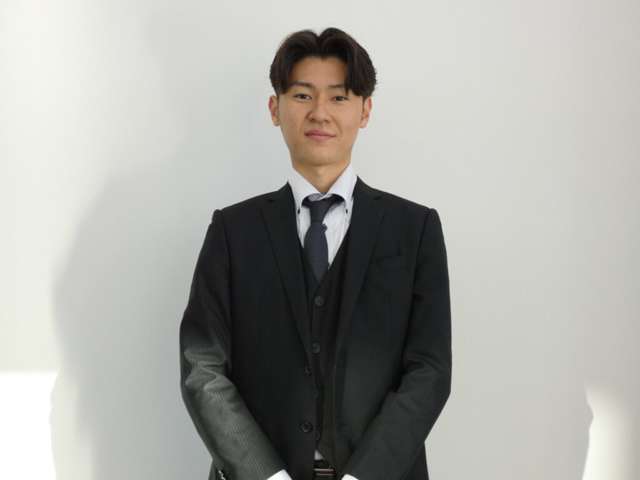 セールスアドバイザーの齋藤　蓮と申します。お車を選ぶにあたり、ご家族構成や使用用途によって選択車種が大きく変わるかと思います。しっかりと打ち合わせさせて頂き、精一杯ご提案させて頂きます！